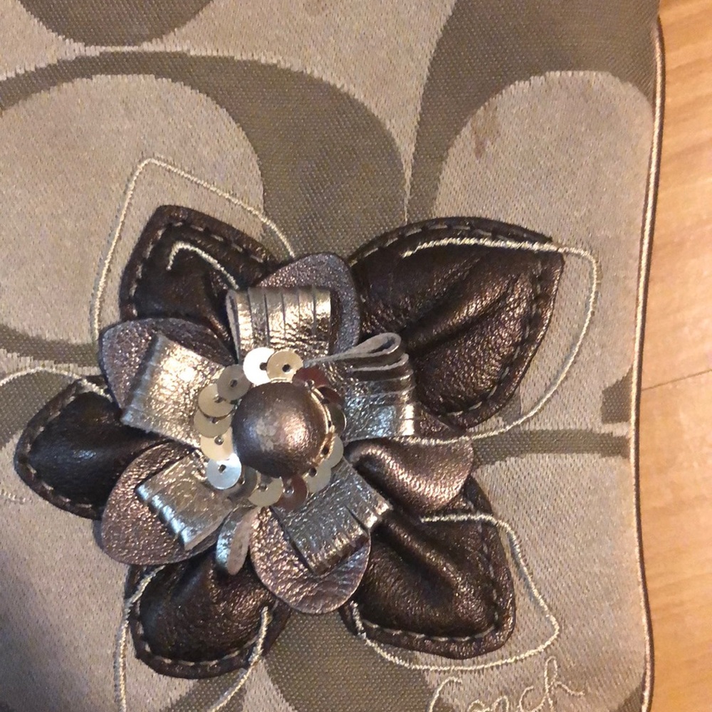 Wristlet - Picture 2 of 4